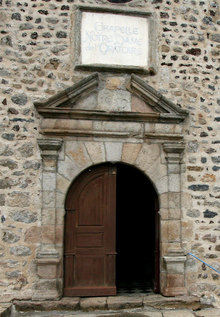 Chapelle Notre Dame de l'Oratoire - la porte d'entrée
