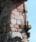 encadrement de fenêtre du pilier Est