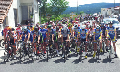 2017-06-05 2017-06-05 Course cycliste d'Allègre : départ juniors