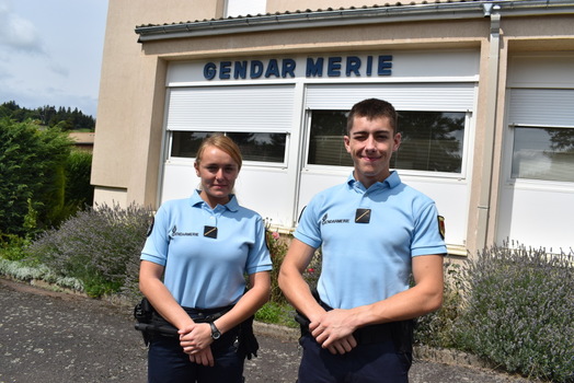 2018-08-25  2 gendarmes en formation