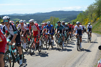 2021 06 01 Critérium du Dauphiné : dans la montée de Menteyrres