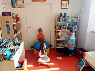 2022 09 07 bibliothèque : des enfants qui seront de bons lecteurs...