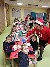 2022 12 17  Noël à l'école Jean Macé : repas