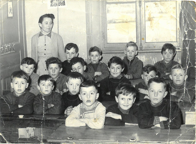 115-1957 A l'école publique