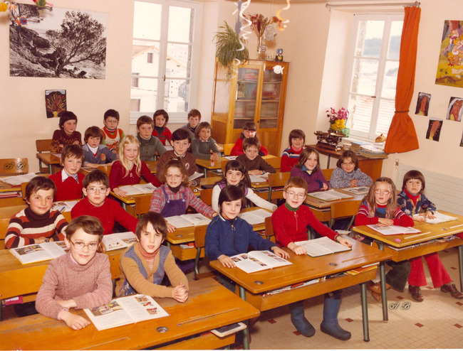 154 - 1980 environ à l'école publique