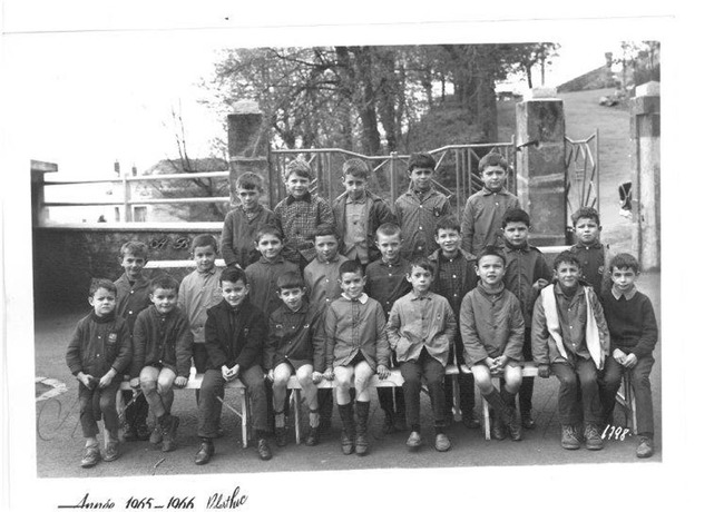 83-1965-1966 Une classe de l'Ecole Laïque