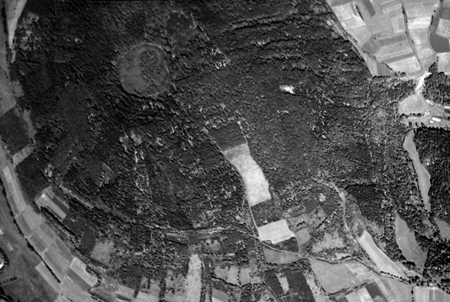 Le mont Bar, vue aérienne sud du 22 septembre 1963 (photo IGN